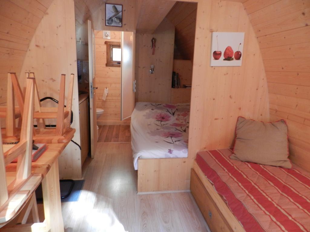 B&B Le Danica Dordives Eksteriør billede